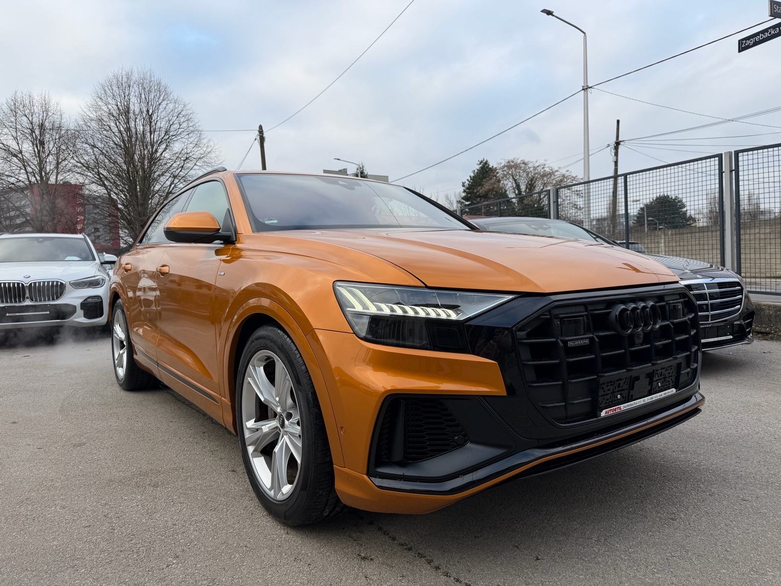 Audi Q8 55 TFSI-e **S LINE**MATRIX**PANORAMA** - eksterijer 2