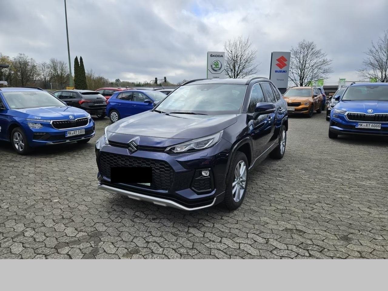 Slika prikazuje vanjsku karoseriju automobila (eksterijer).