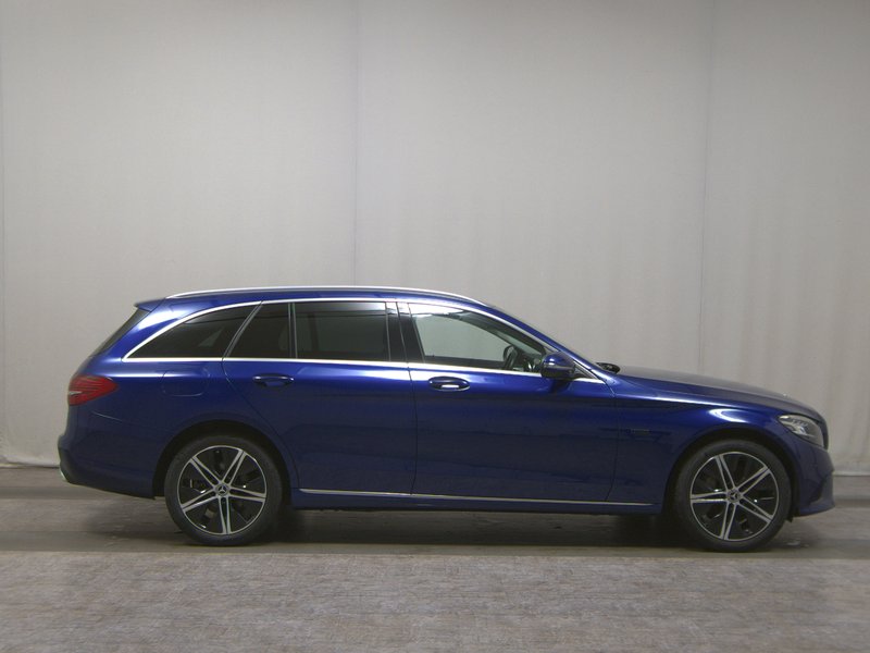 Mercedes-Benz C 300 de karavan Avantgarde automatik • AHK • Full LED