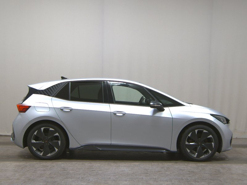 Cupra Born • ACC • Full LED svjetla