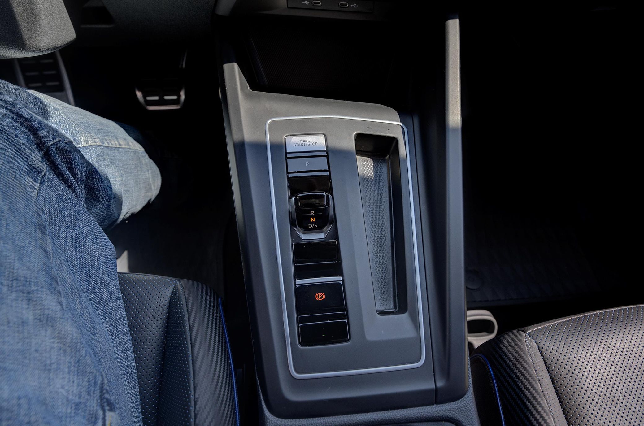 51-53. Središnja konzola i mjenjač