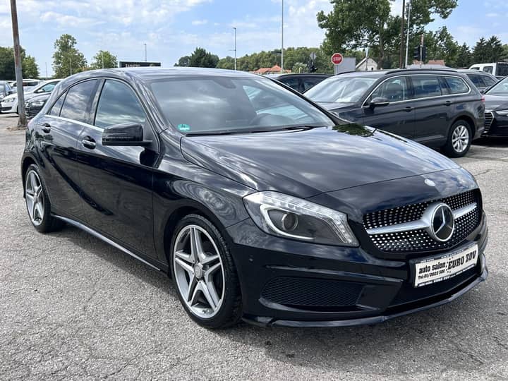 Slika prikazuje vanjsku karoseriju automobila.