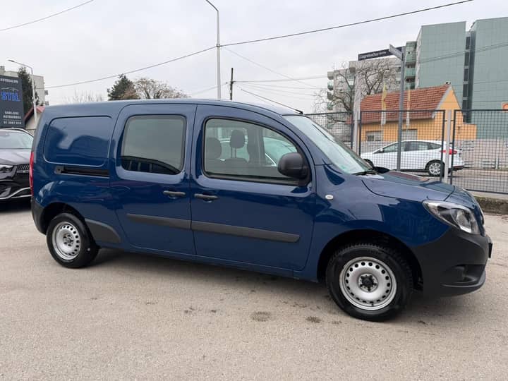Slika prikazuje vanjski dio vozila (eksterijer).