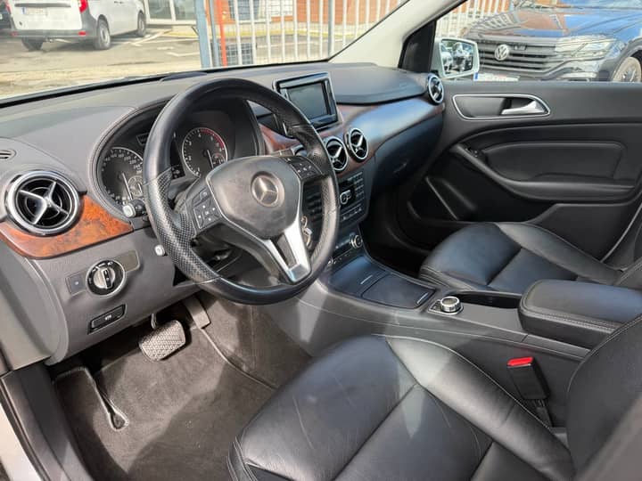 Mercedes-Benz B 220 CDI **AUTOMATIK** - slika 8