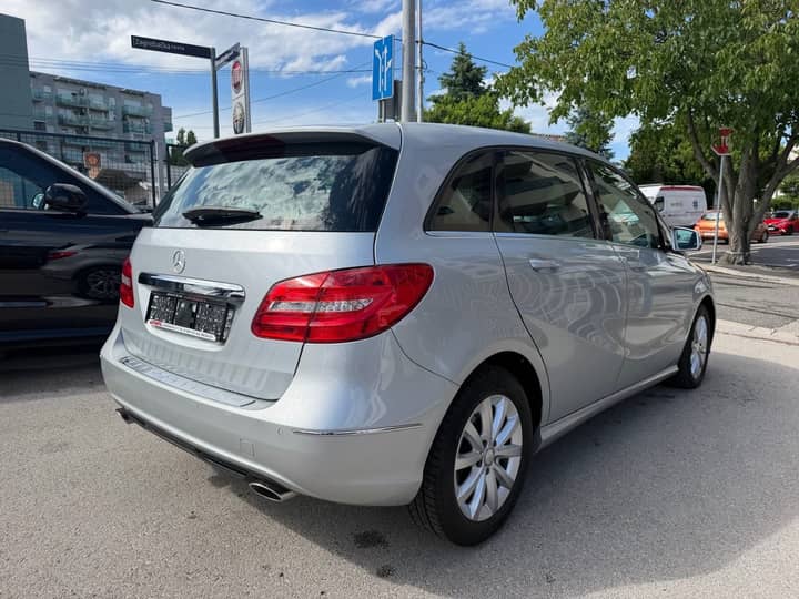 Mercedes-Benz B 220 CDI **AUTOMATIK** - slika 5