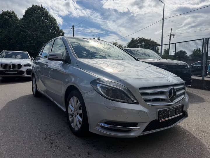 Mercedes-Benz B 220 CDI **AUTOMATIK** - slika 3