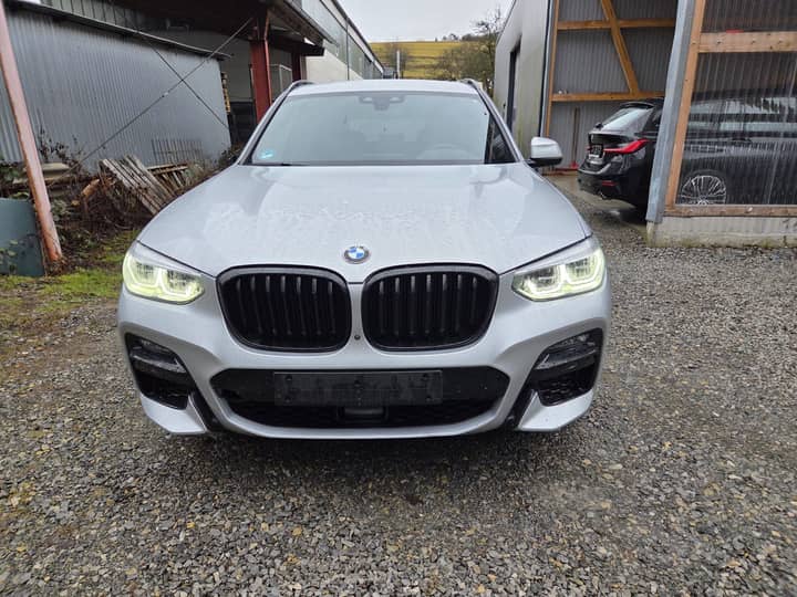 2022 BMW X3 - eksterijer 1