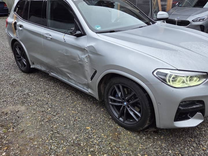 2022 BMW X3 - eksterijer 3