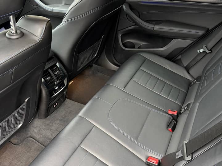 2021 BMW X3 M40 - interijer 1
