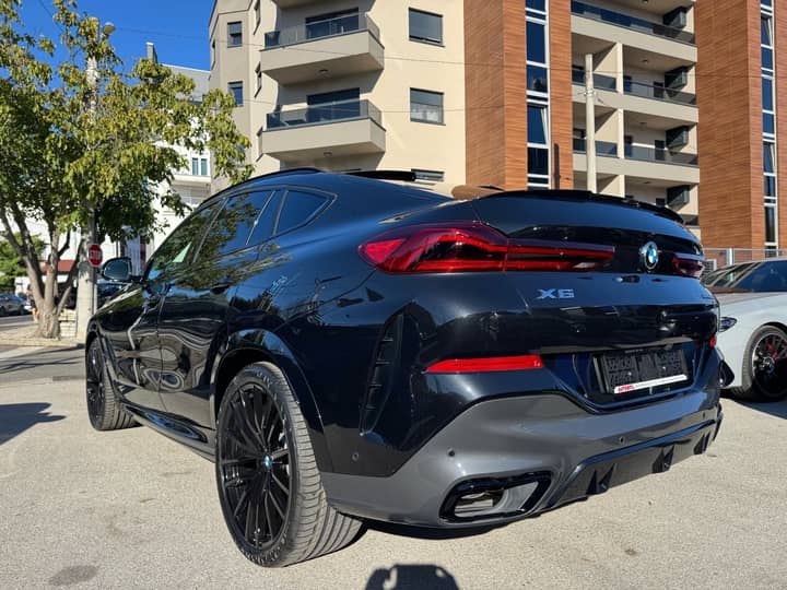 BMW X6 M SPORTPAKET PRO **ZRAČNI OVJES** - eksterijer 4