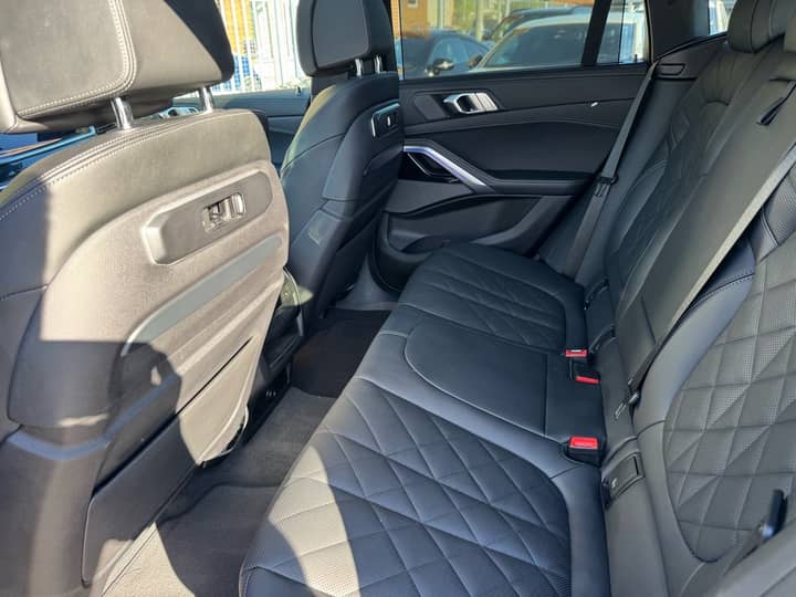 BMW X6 M SPORTPAKET PRO **ZRAČNI OVJES** - interijer 4