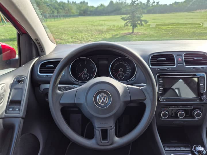 2010 VW Golf - interijer 4