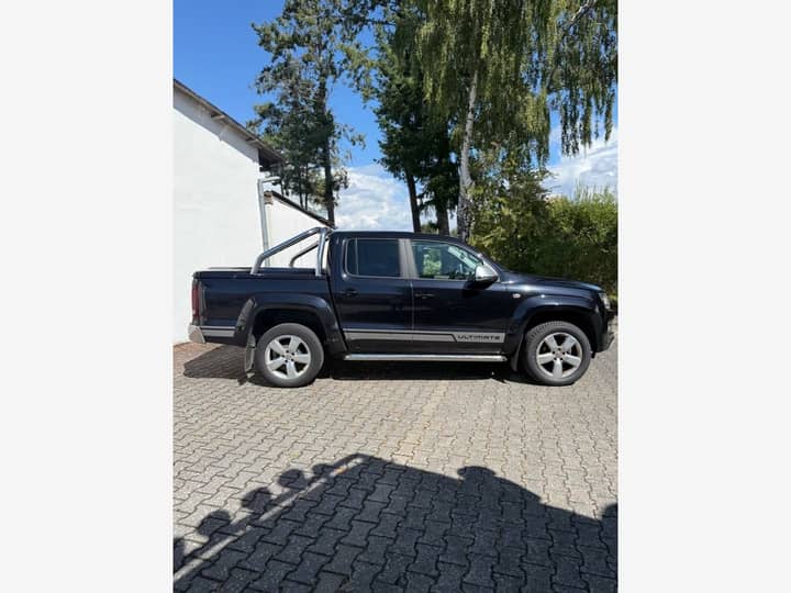Slika prikazuje vanjski dio vozila (eksterijer).