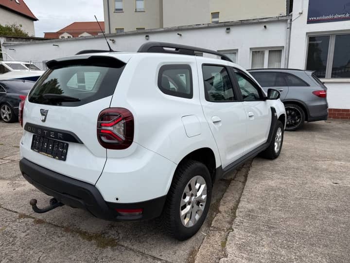 Slika prikazuje vanjštinu vozila (eksterijer).