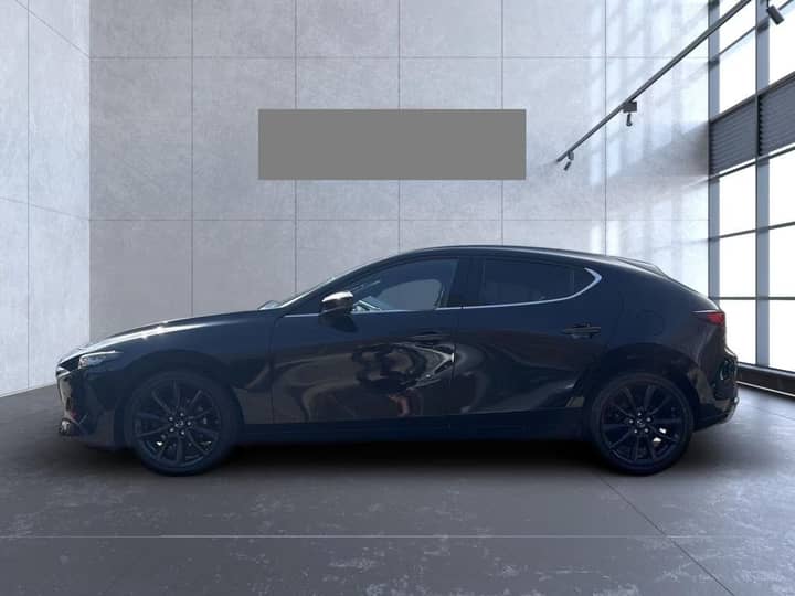 Slika prikazuje vanjsku karoseriju automobila.