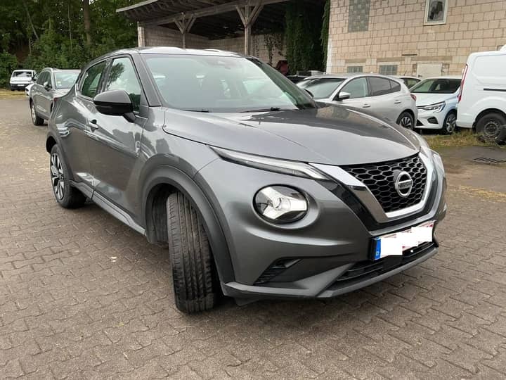 Slika prikazuje vanjštinu vozila (eksterijer).