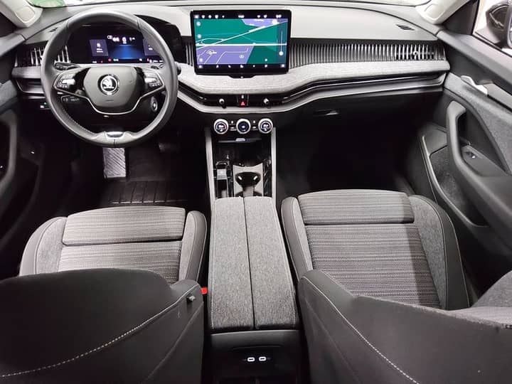 Škoda Superb Combi 2.0 TDI 4x4 Selection automatik • ACC • AHK