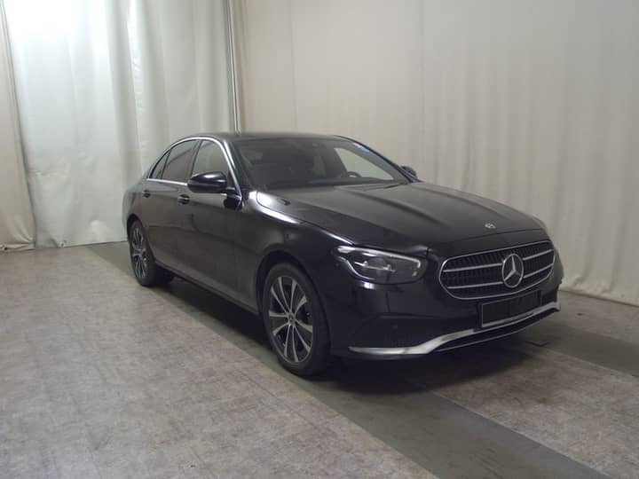 Mercedes-Benz E 300 de Avantgarde automatik • AHK • Full LED