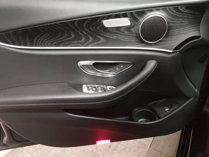 Mercedes-Benz E 300 de Avantgarde automatik • AHK • Full LED