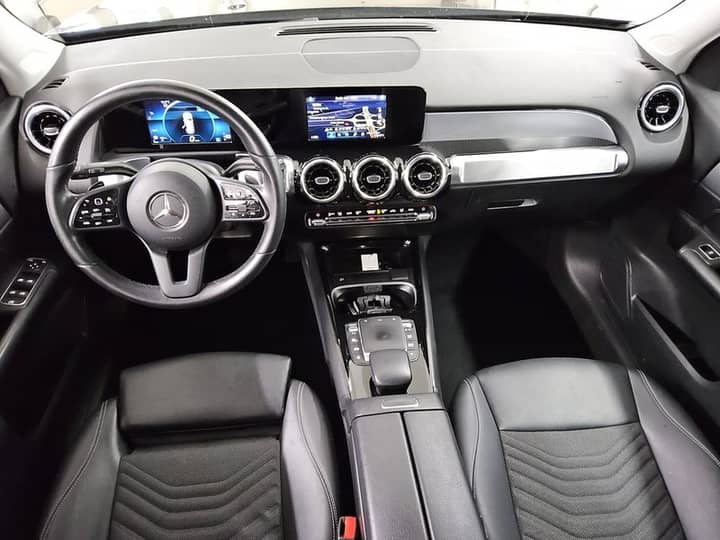 Mercedes-Benz GLB 200 d automatik Style • LED • AHK