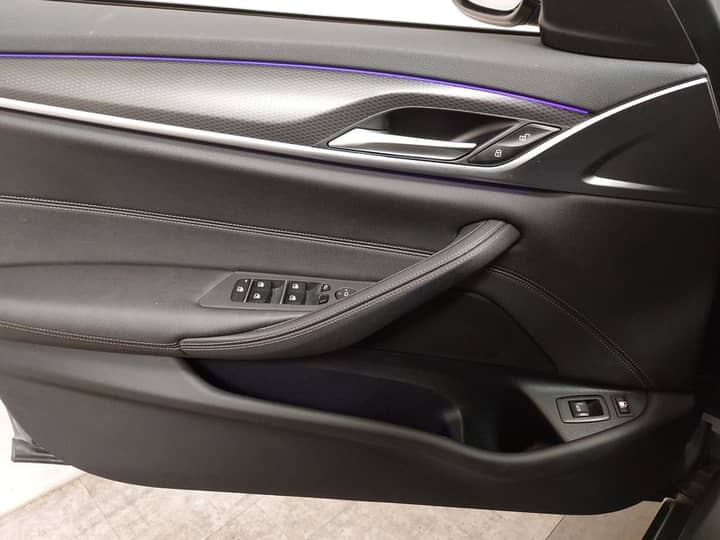 BMW 530e Touring M Sport automatik • ACC • električna peta vrata