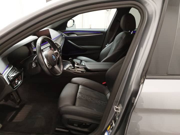 BMW 530e Touring M Sport automatik • ACC • električna peta vrata