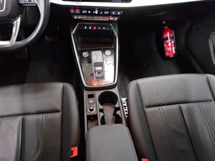 Audi A3 35 TFSI automatik S line • ACC • koža