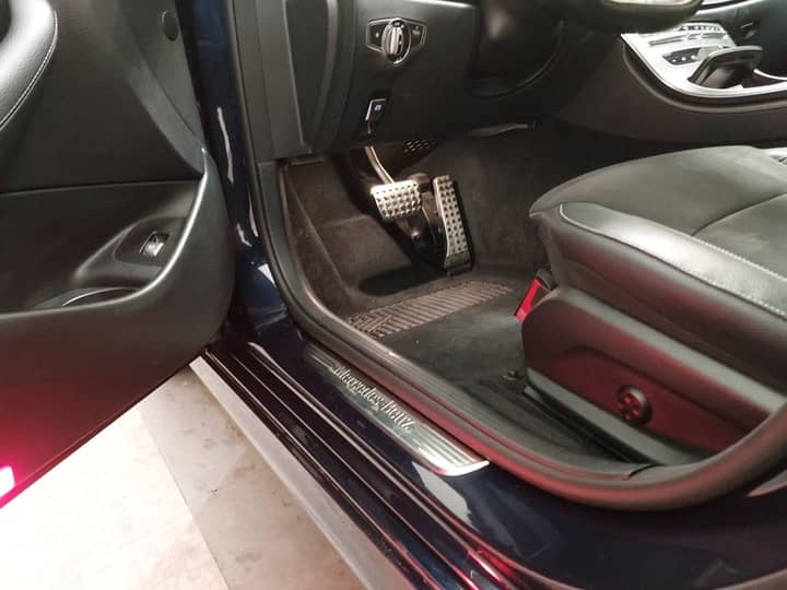 Mercedes-Benz E 300 de karavan AMG Line automatik • ACC • AHK