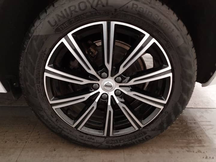 Volvo XC60 T6 AWD Inscription automatik • HUD • 360° kamera