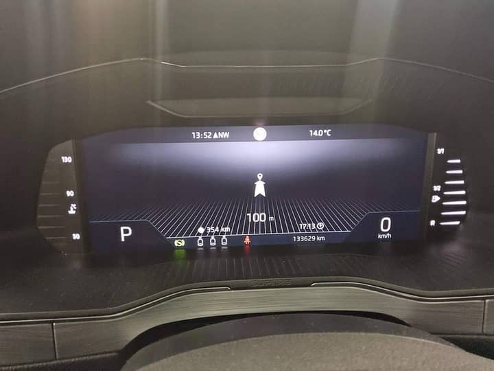 Škoda Superb Combi 2.0 TDI Ambition automatik • ACC • Full LED