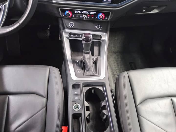 Audi Q3 35 TDI advanced automatik • koža • LED