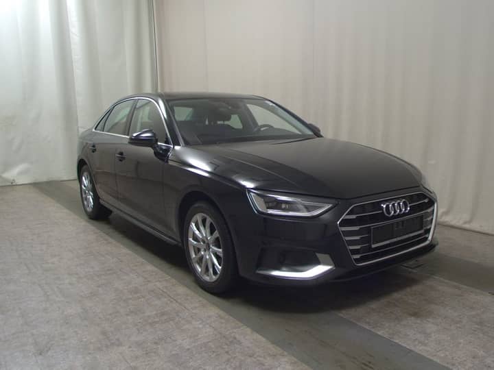 Slika prikazuje vanjsku karoseriju automobila.