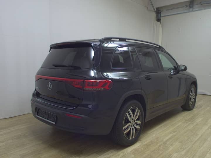 Mercedes-Benz EQB 250 Progressive • digitalni instrumenti • LED