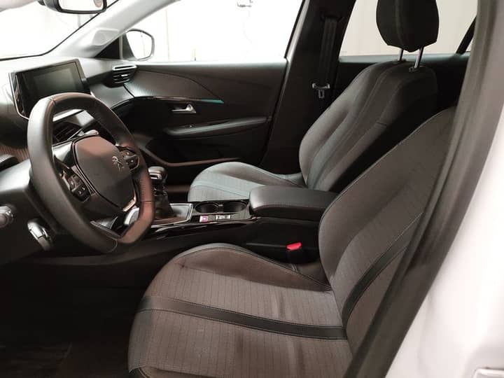Peugeot 208 1.2 PureTech Allure • Full LED • digitalni instrumenti