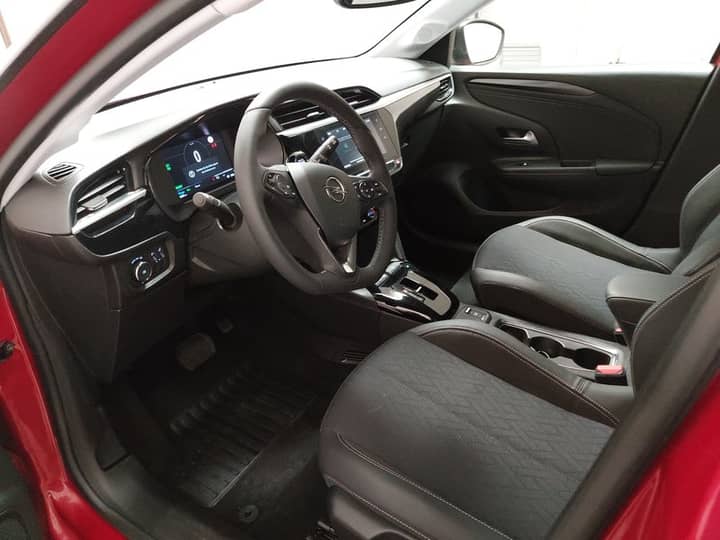 Opel Corsa Elegance • kamera • navigacija