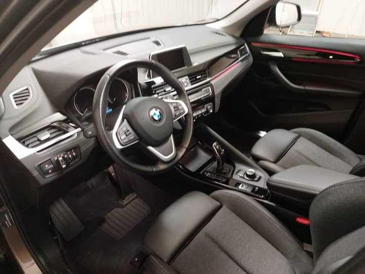 BMW X1 sDrive20i Sport-Line automatik • AHK • Full LED