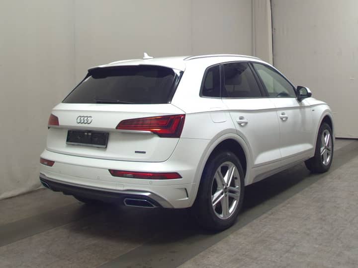 Audi Q5 50 TFSI e quattro automatik S line • LED • navigacija