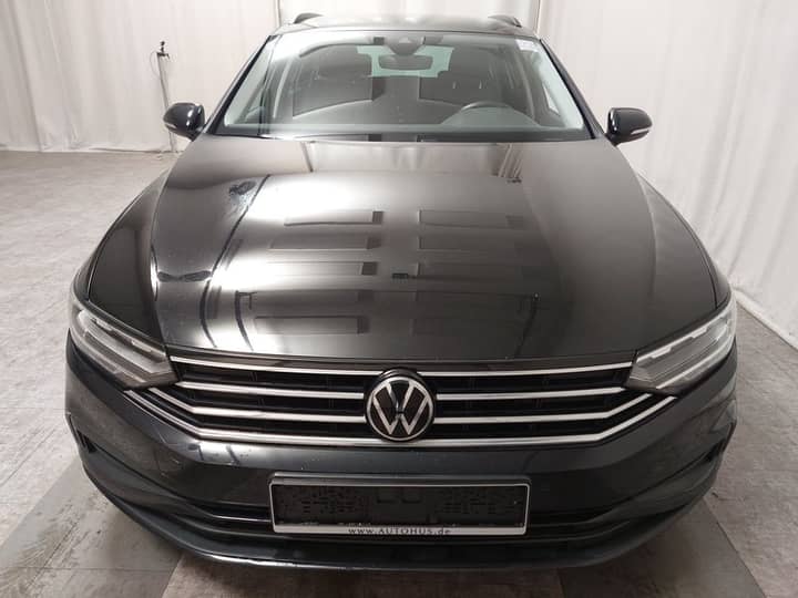 Volkswagen Passat 2.0 TDI automatik • ACC • Full LED