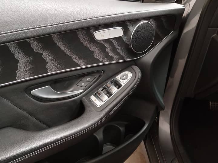 Mercedes-Benz GLC 300 de 4MATIC AMG Line automatik • ACC • digitalni instrumenti