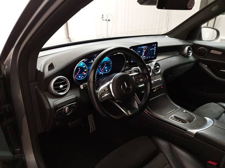 Mercedes-Benz GLC 300 de 4MATIC AMG Line automatik • ACC • digitalni instrumenti