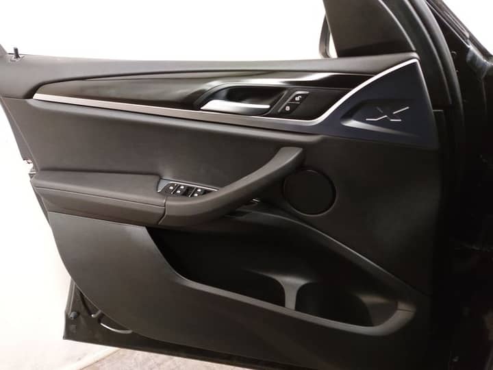 BMW X3 xDrive30i • Laser svjetla • AHK