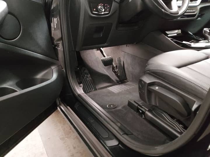 BMW X3 xDrive30i • Laser svjetla • AHK