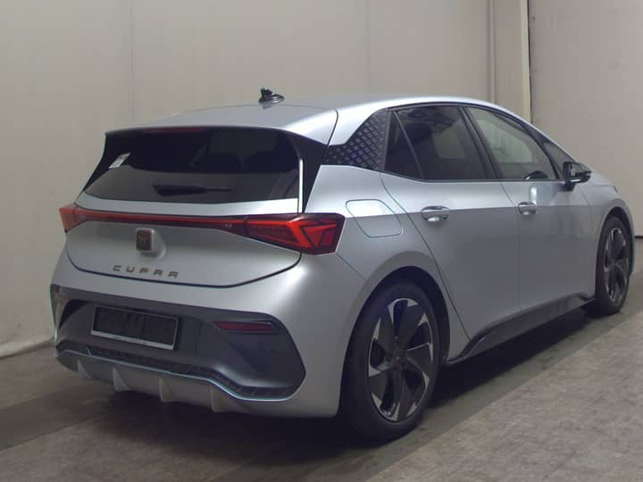 Cupra Born • ACC • Full LED svjetla