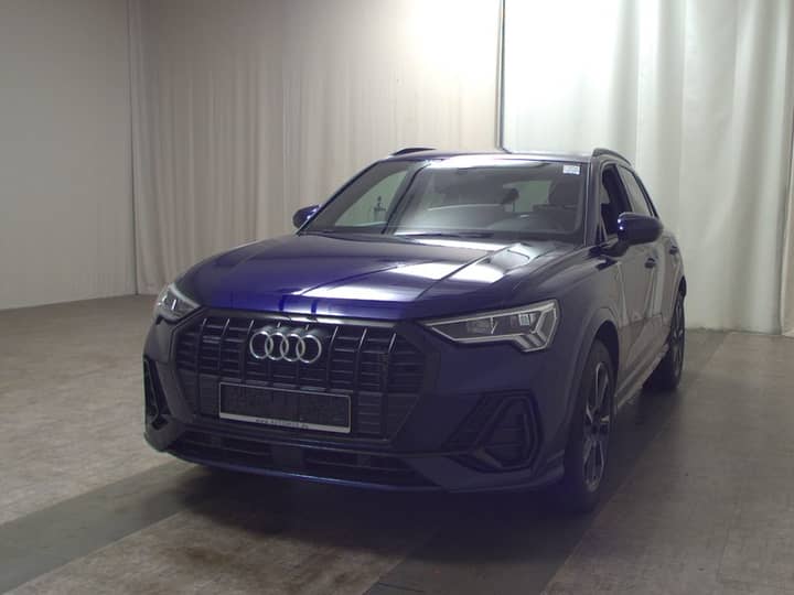 Audi Q3 40 TDI automatik S line • 4x4 • AHK