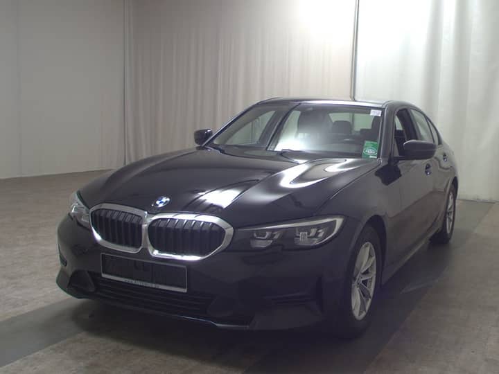 Slika prikazuje vanjsku karoseriju automobila.
