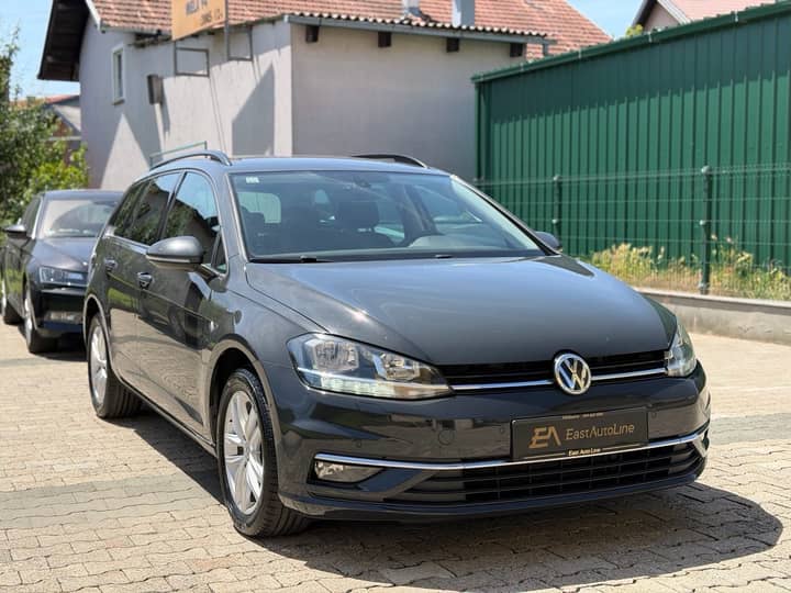 Slika prikazuje vanjski izgled vozila (eksterijer).