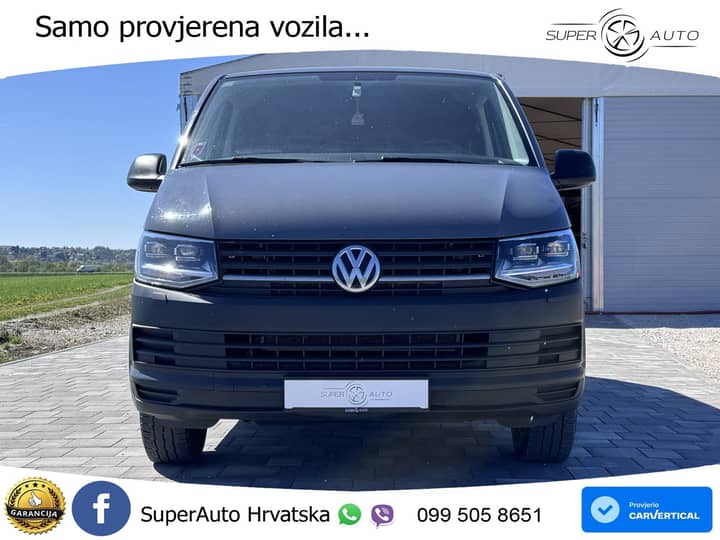 Slika prikazuje vanjski dio vozila, prednji pogled.
