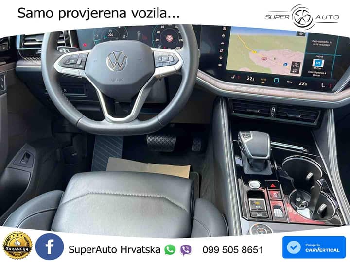 VW Touareg 3.0 TDI V6 4M Aut. Elegance 231 KS, PANO+MATRIX+ACC+GR SJED+KAM+PDC