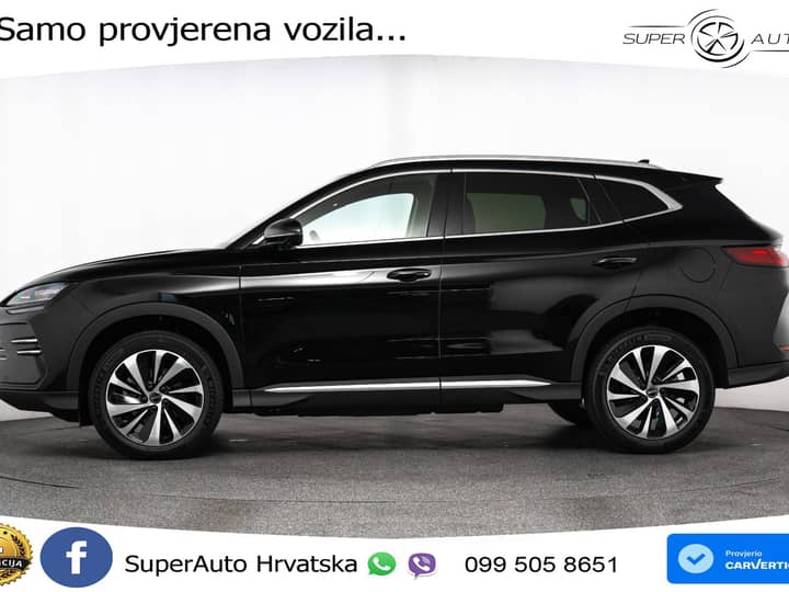 NOVO BYD Seal U DM-i 1.5L Aut. Boost 218 KS, ACC+360+GR SJED+PANO+HEAD+VIRT