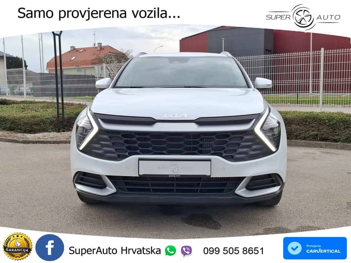 Slika prikazuje vanjski izgled vozila (prednji dio).